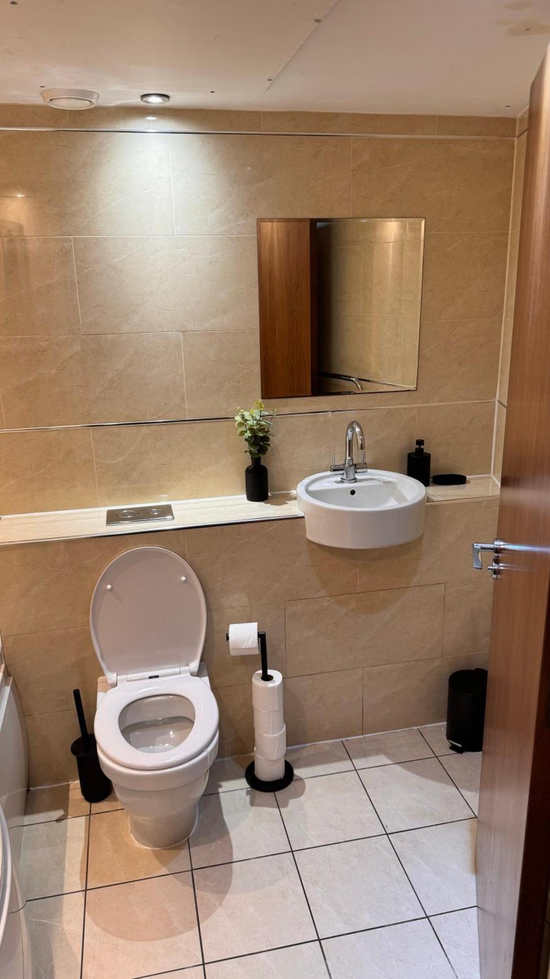 Am Apartments Bradford  Zewnętrze zdjęcie